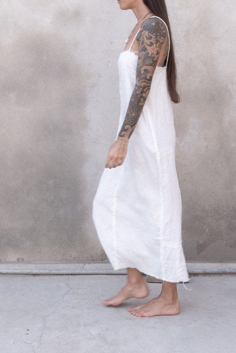 White Pace Organic Linen Dress - YEVA WORLD